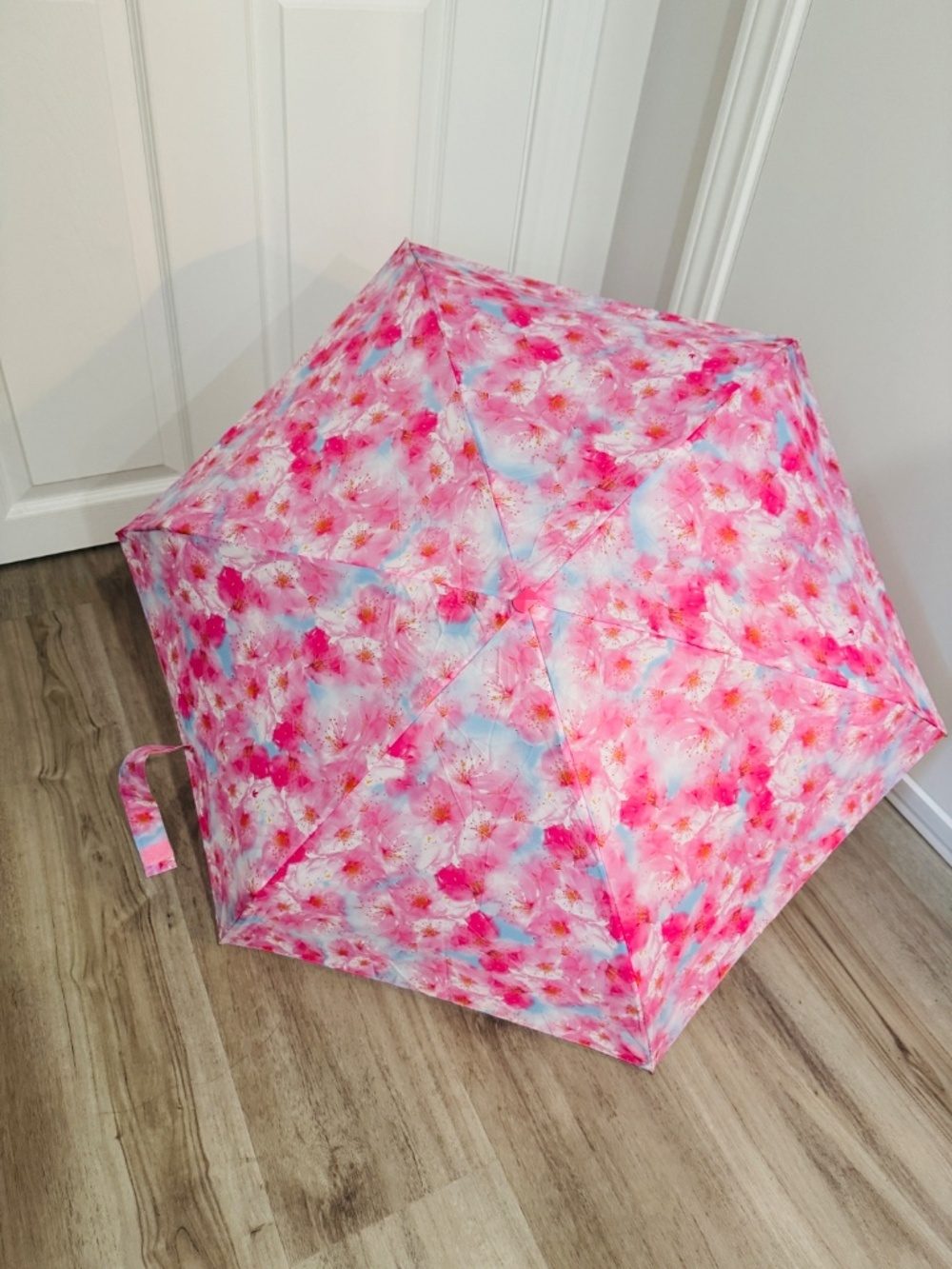 Fulton - Mini Umbrella in Pink Blossom Print, Brand New with Tags - Picture 2 of 3